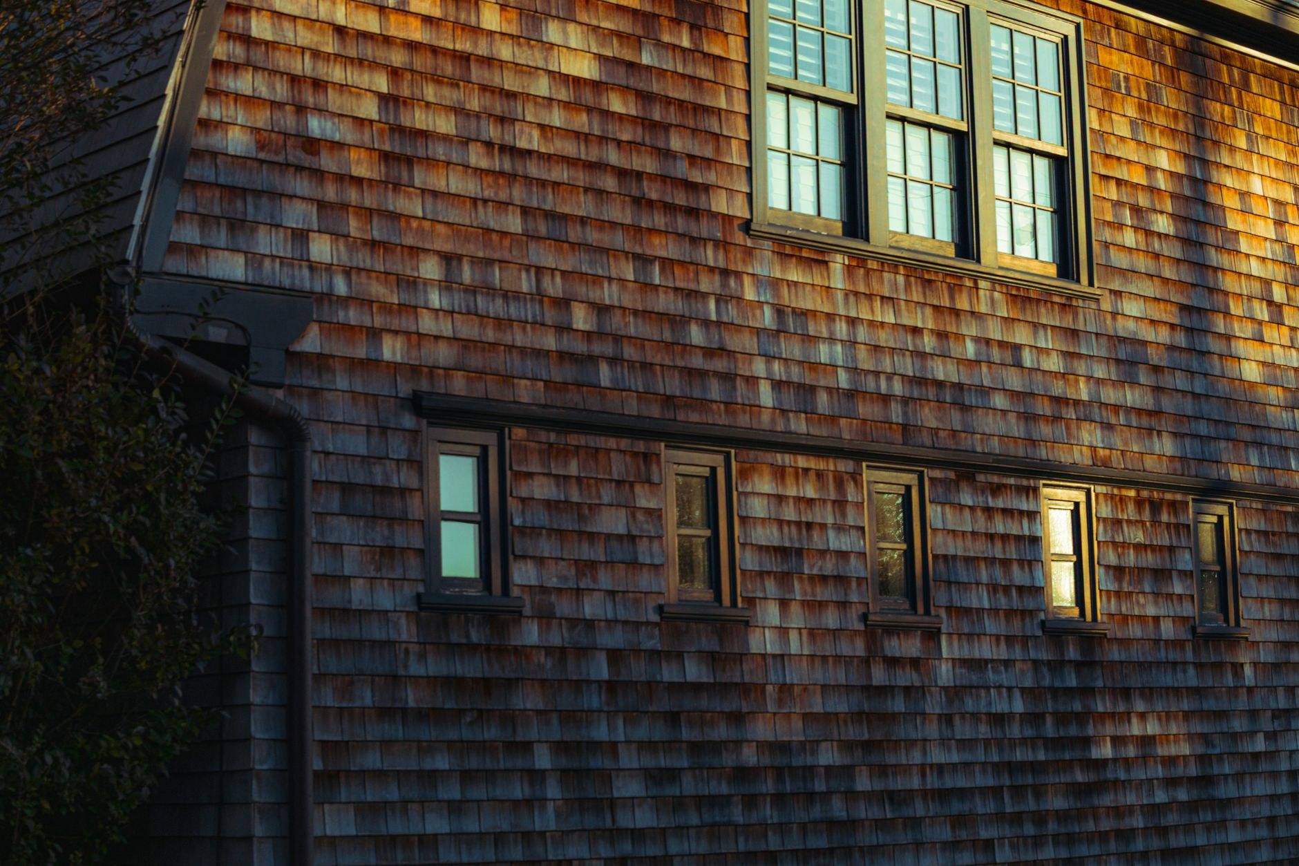 Cedar Shake vs Asphalt Shingle